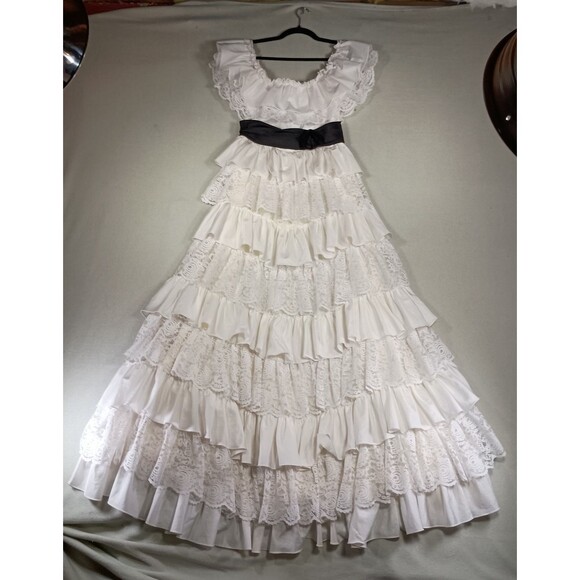 Vintage Dresses & Skirts - Vintage ILGWU Maxi Dress White Lace Rosette Tiered Coquette Prom HOCO Fits S